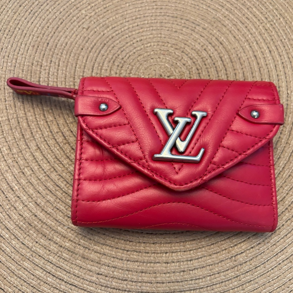 LOUIS VUITTON NEW WAVE COMPACT WALLET in red and gunmetal hardware